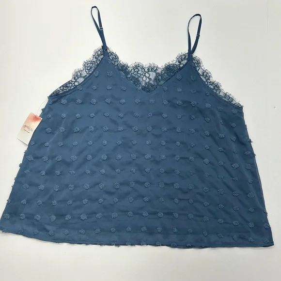 A Beautiful Soul Top Women’s 2X Lined Lace NWT ADJ. Straps Yarn Pompom Accents - Picture 13 of 16